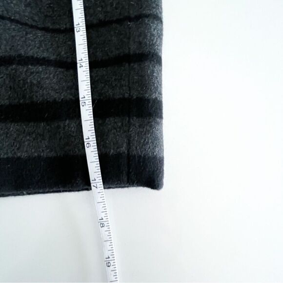 Banana Republic Mini Skirt Striped Charcoal Gray Wool Blend Women's 8 Lined - Picture 7 of 8